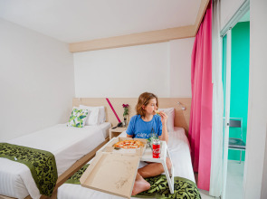 SunSeaSand Hotel (Patong) (SHA Certified)