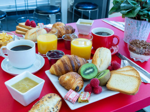 The Originals City, Hôtel Lecourbe, Paris Tour Eiffel