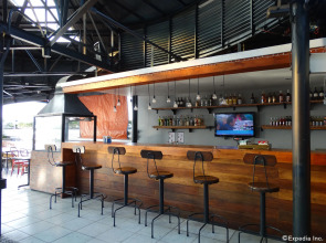 Urban Travellers Hotel