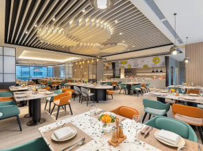 Holiday Inn Shanghai Pudong Airport by IHG