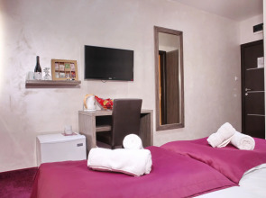 Side One Design Hotel