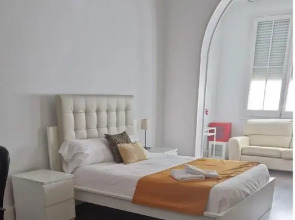 Отель BruStar Gotic-Centric