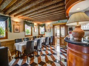 Hotel Antiche Figure