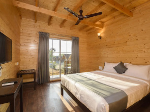 White woods Resort & Spa