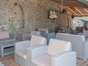 Blue Princess Beach Hotel & Suites