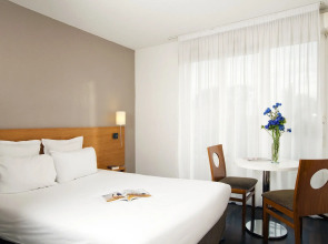 Séjours & Affaires Paris Nanterre