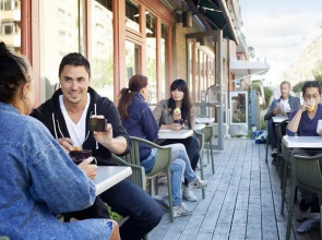 Slottsskogens Hostel