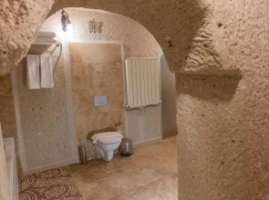 Grand Elite Cave Suites