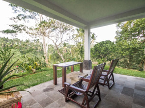 Puri Saron Hotel Madangan