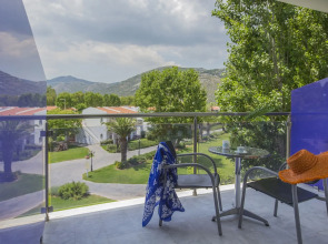 Golden Coast Hotel & Bungalows - All Inclusive