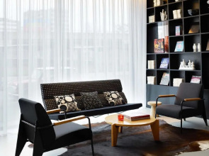 citizenM Schiphol Airport