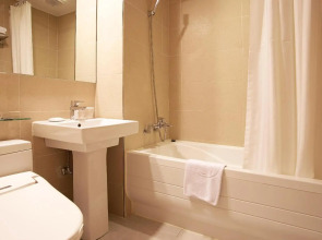 Ramada Hotels & Suites Seoul Namdaemun