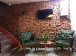 Taksim BrickTown Suite