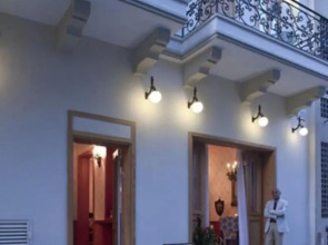 The Elliot - Adults only