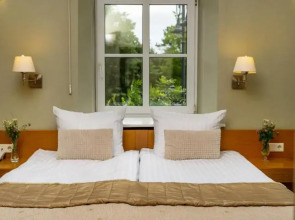 Отель Mabre Residence