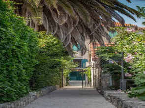 Garden Apartment Hotel Split