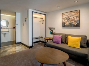 Attitude On Granville