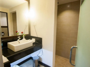 Jacaranda Indian Ocean Beach Resort