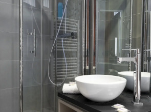 Timhotel Tour Eiffel