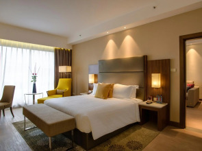 Отель Crowne Plaza Nairobi Airport, an IHG