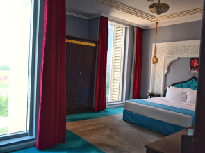 Saraya Corniche Hotel