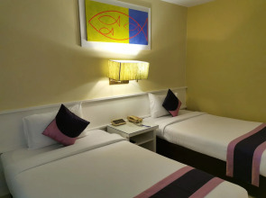 Tongtara Riverview Hotel