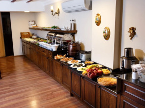 Otel Tahir Aga Konagi