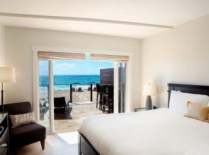 Sun Tower Hotel & Suites on the Beach