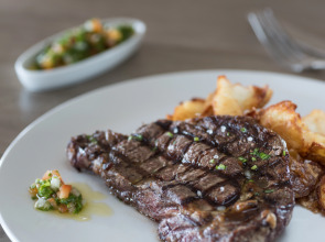 Leonardo Gordon Beach