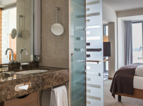 Occidental Dresden Newa