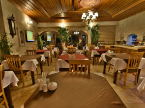 Harman Cave Hotel
