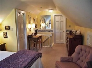 Admiral Peary Inn Bed & Breakfast