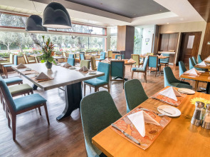 Sonesta Hotel El Olivar Lima