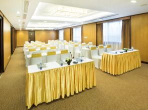 Thang Long Opera Hotel