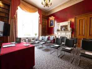 Gem Strathmore Hotel