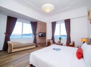 Miss Bamboo The Light Hotel