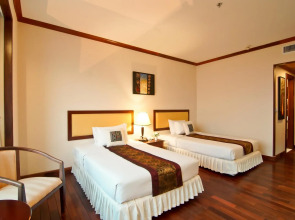 Champasak Grand Hotel