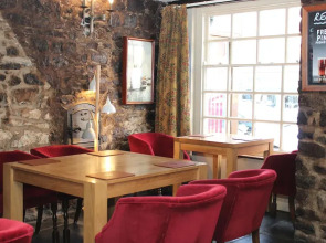 Old Kings Arms Hotel