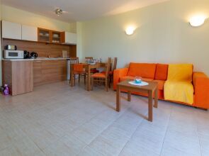 Large Studio in Polo Resort