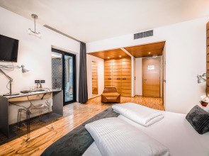 Lake Front Hotel Mirage