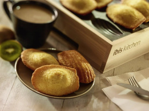 ibis Saint-Denis Stade Ouest