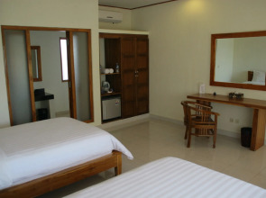 Puri Sari Beach Hotel