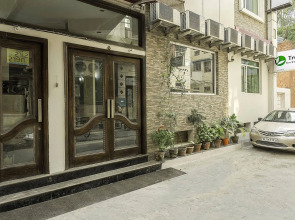 Treebo Rockwell Plaza