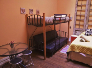 Santiago Backpackers