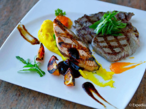 Waterfront Airport Hotel & Casino