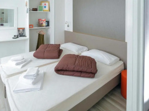 Hu Venezia Camping in Town