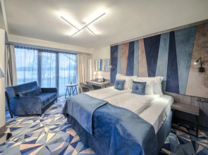 Отель Wellton Riverside Spa 