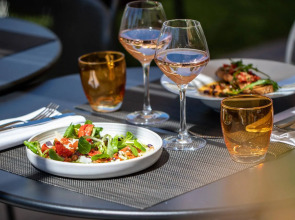 AC Hotel by Marriott Marseille Prado Velodrome