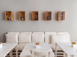 Decanting Porto House