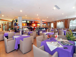 Отель Luyi Seaview